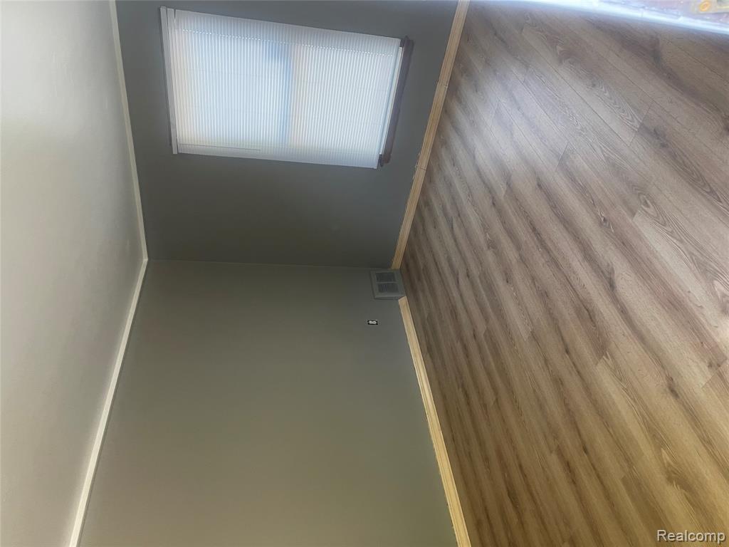 1432 Corona Street Inkster, MI 48141 - Photo 2 of 10