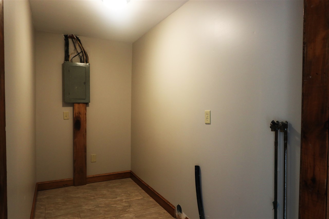 221 Packers Falls Road Durham, NH 03824 - Photo 8 of 24 Gallery Image 8