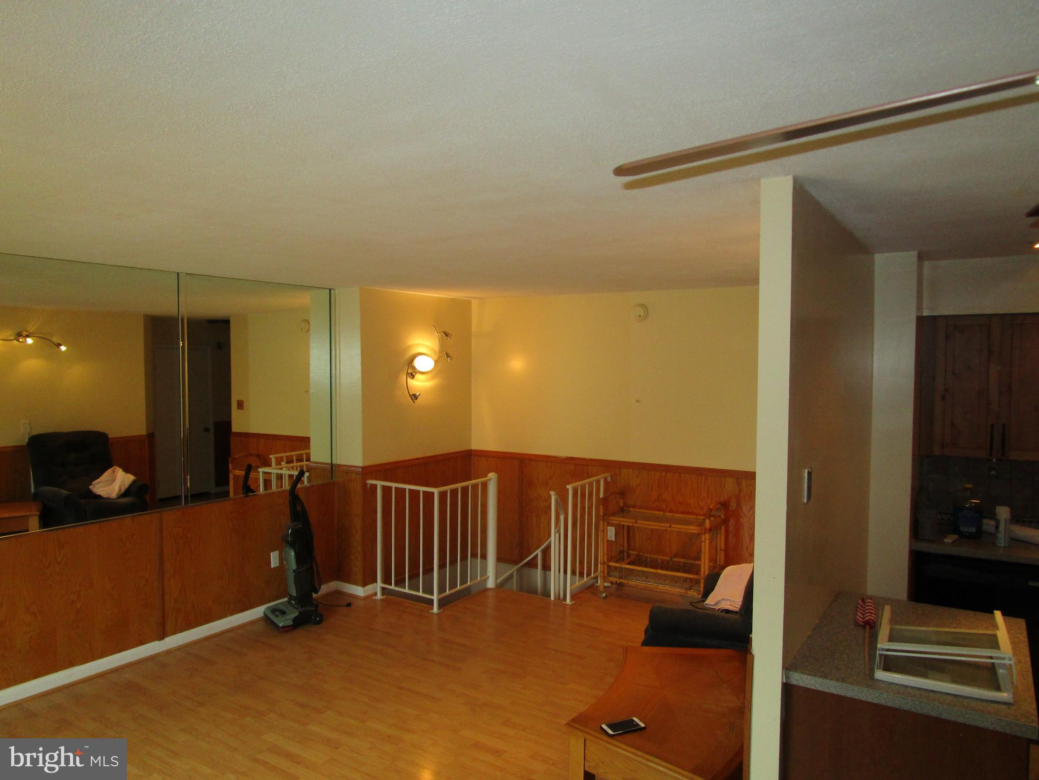 9572 State Rd., Unit A Philadelphia, PA 19114 - Photo 4 of 36 Gallery Image 4