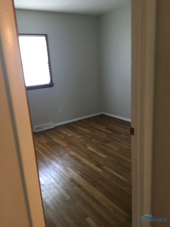107 Windsor Road Walbridge, OH 43465 - Photo 5 of 10 Gallery Image 5
