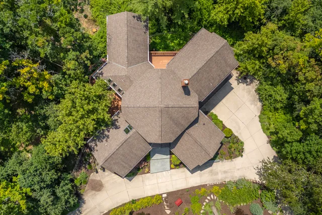 $925,000 | 1460 Geneva Club Place, Geneva, WI 53147