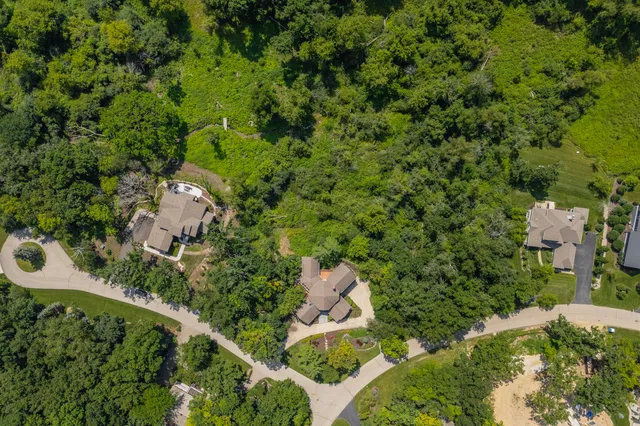 $925,000 | 1460 Geneva Club Place, Geneva, WI 53147