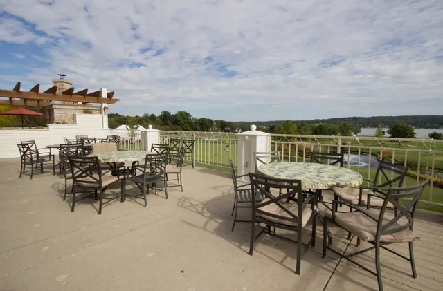 $925,000 | 1460 Geneva Club Place, Geneva, WI 53147