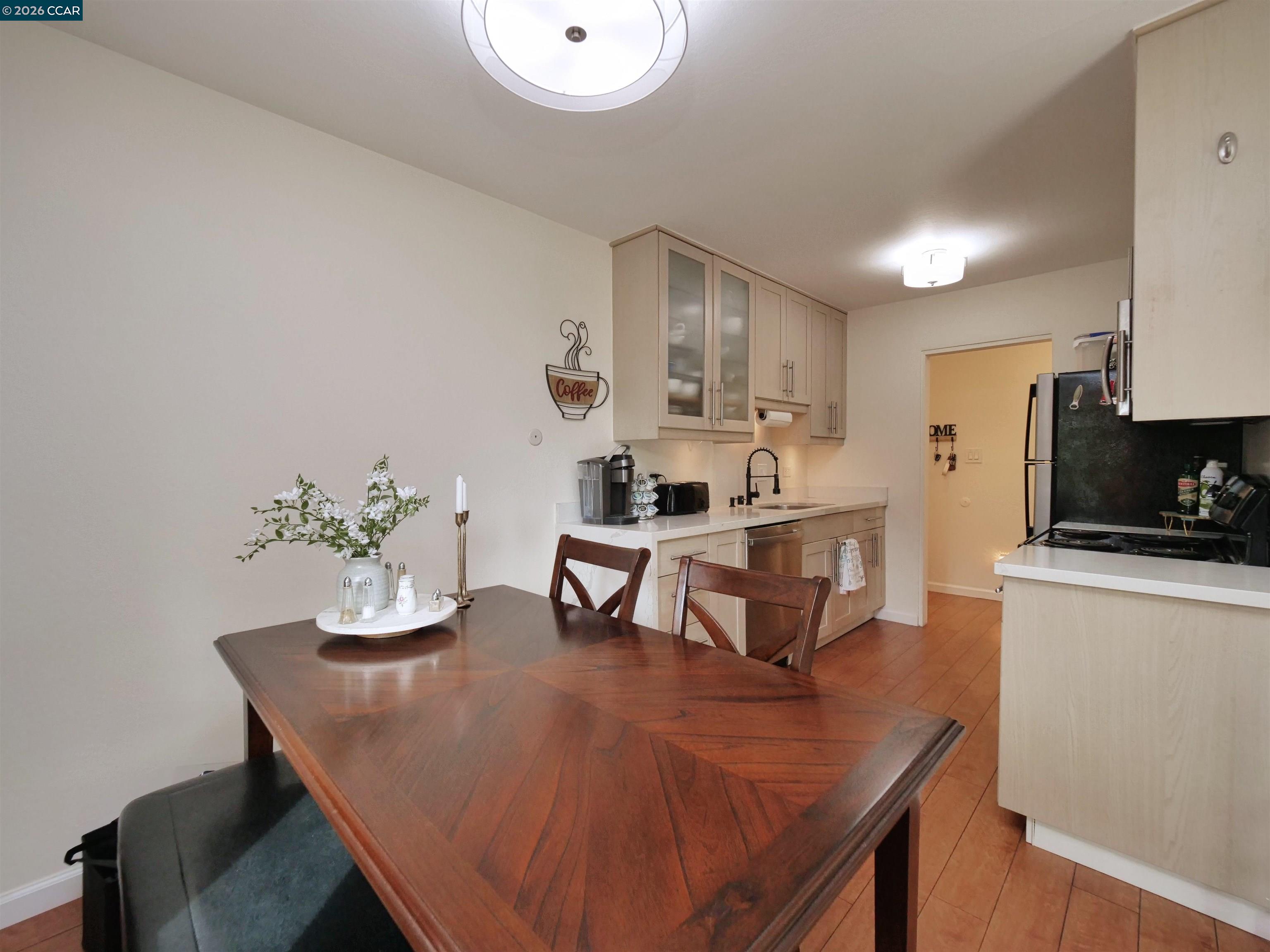 2180 Geary Road, Unit 20 Pleasant Hill, CA 94523 - Photo 7 of 28