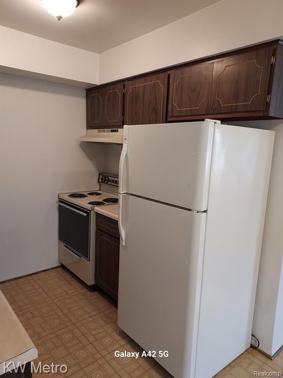 30010 Utica Road, Unit 5 Roseville, MI 48066 - Photo 7 of 14