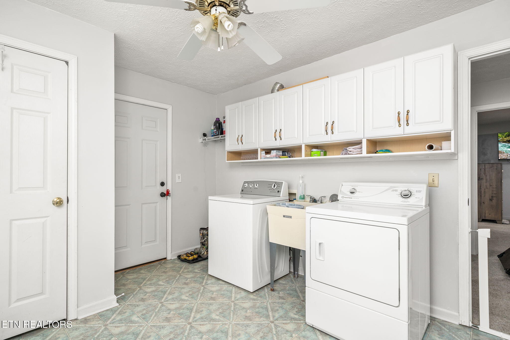 614 West Creston Road Crossville, TN 38571 - Photo 21 of 47