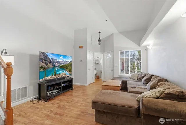 $550,000 | 5705 200th Street Southwest, Unit D, Lynnwood, WA 98036