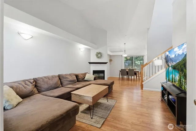 $550,000 | 5705 200th Street Southwest, Unit D, Lynnwood, WA 98036