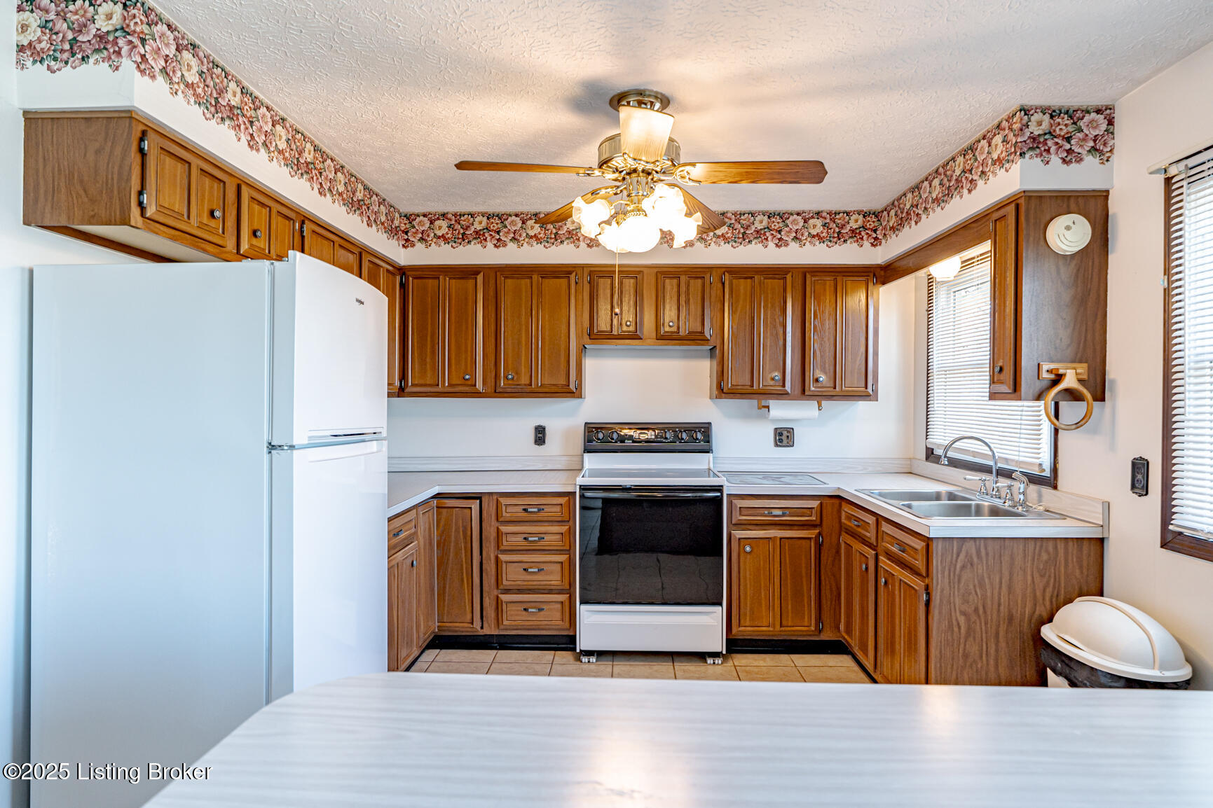 585 Foley Road Shepherdsville, KY 40165 - Photo 14 of 78 DSC00361
