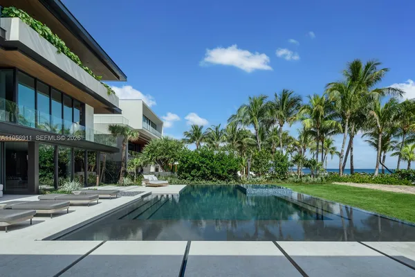 $88,500,000 | 255 Ocean Boulevard, Golden Beach, FL 33160