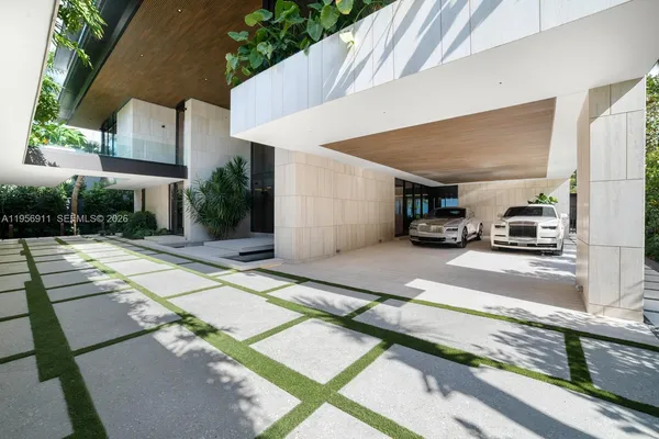 $88,500,000 | 255 Ocean Boulevard, Golden Beach, FL 33160