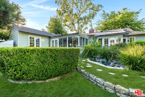 $1,995,000 | 11146 Valley Spring Lane, Studio City, CA 91602