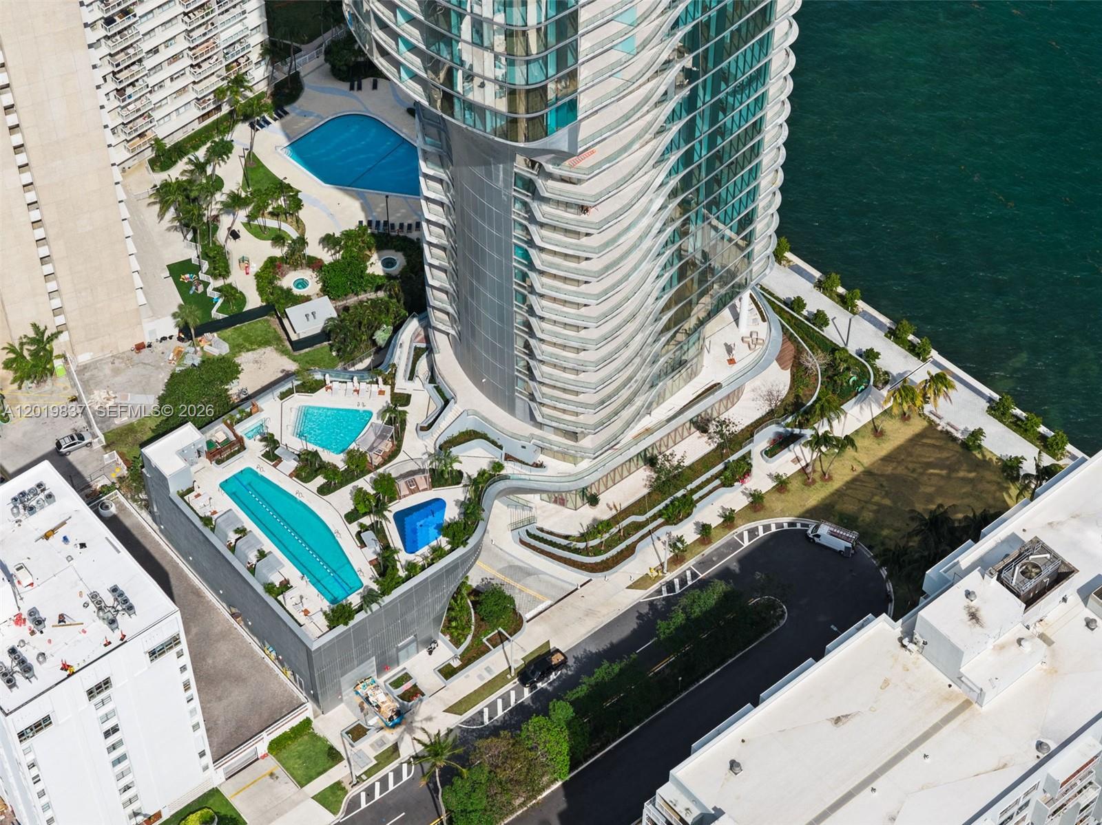 175 Southeast 25th Road, Unit 801 Miami, FL 33129 - Photo 31 of 37