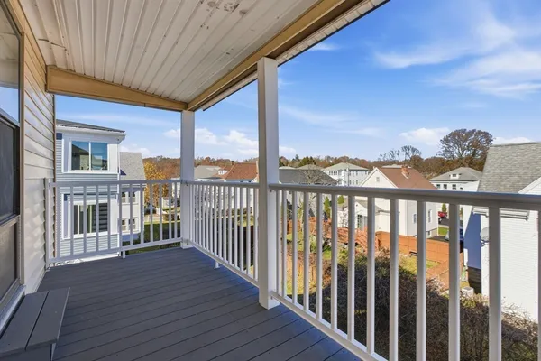 $2,600 | 5 Atwood Avenue, Unit 123, Norwood, MA 02062