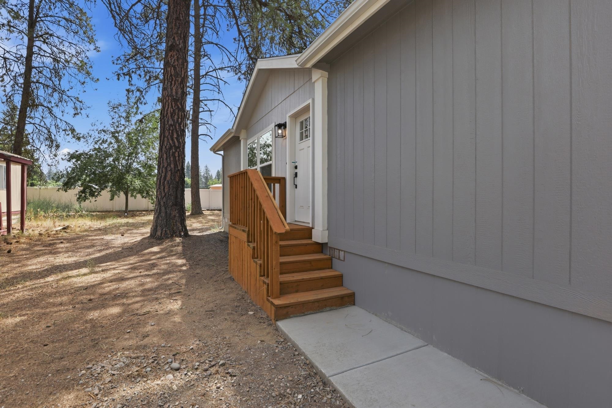 3928 East Lane Park Road, Unit 9 Mead, WA 99021 - Photo 3 of 15 Gallery Image 3