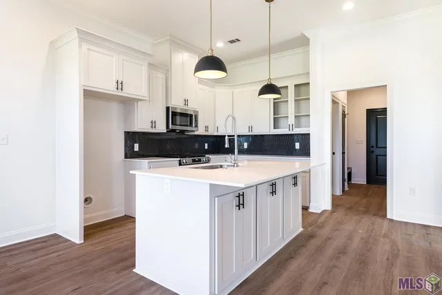 $340,000 | 4835 Pointe Prospect Drive, Oscar, LA 70762