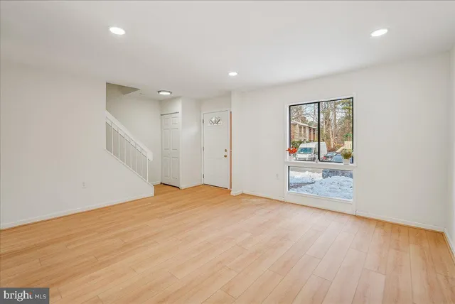 $474,999 | 2315 Emerald Heights Court, Reston, VA 20191