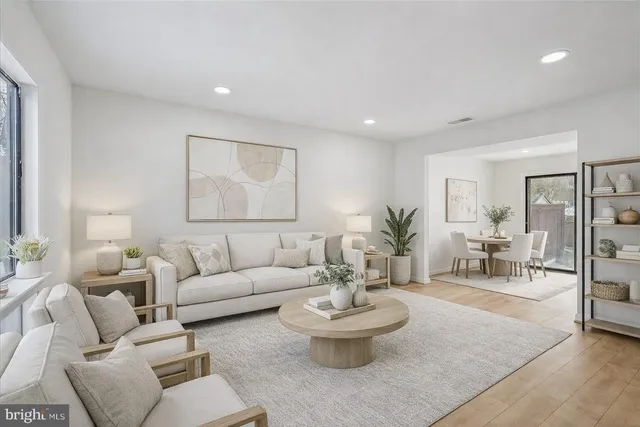 $474,999 | 2315 Emerald Heights Court, Reston, VA 20191