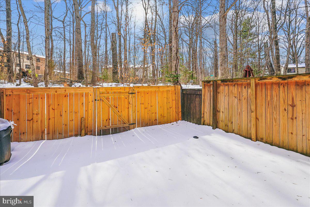2315 Emerald Heights Court Reston, VA 20191 - Photo 9 of 36 Fenced-In Rear Yard