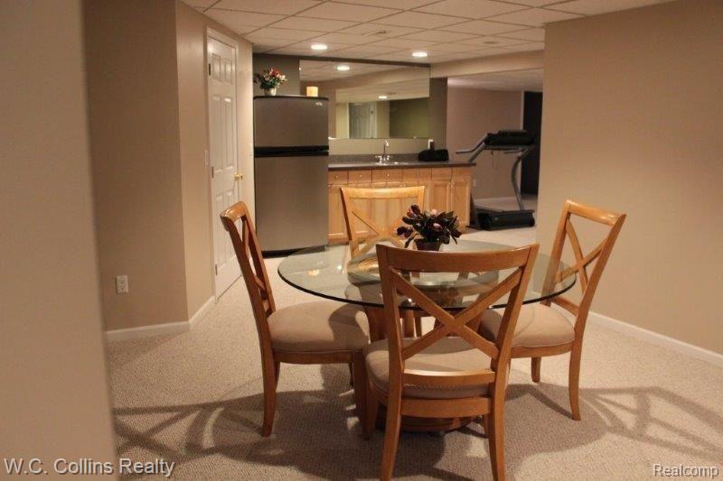 4079 Ridge Side Drive Rochester, MI 48306 - Photo 25 of 29 27 basement dining area (2).jpg