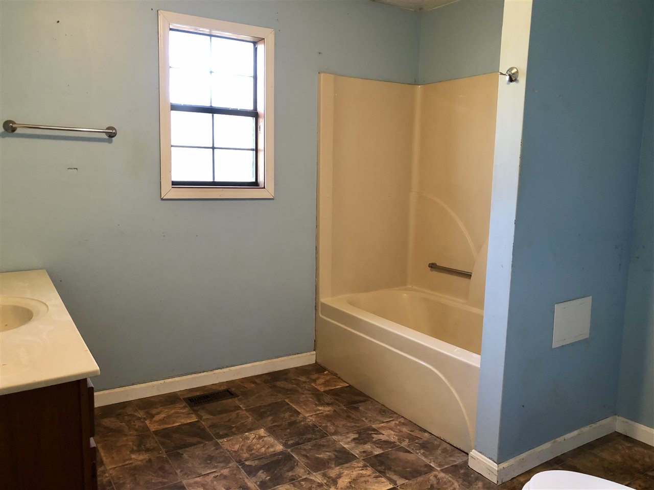 111 Shane Lane Ramer, TN 38367 - Photo 15 of 25