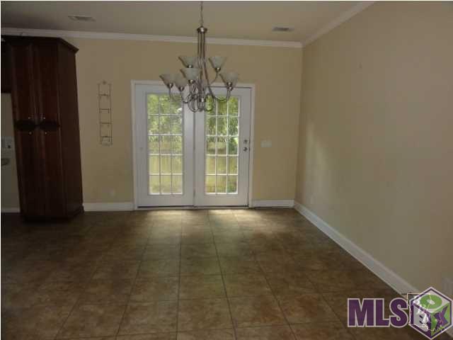 409 Main Street Patterson, LA 70392 - Photo 3 of 19 Dining Room