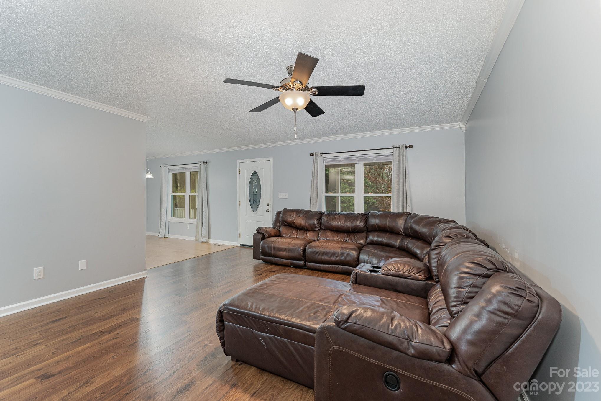 873 Gladstone Road Mocksville, NC 27028 - Photo 14 of 29 a living room with furniture