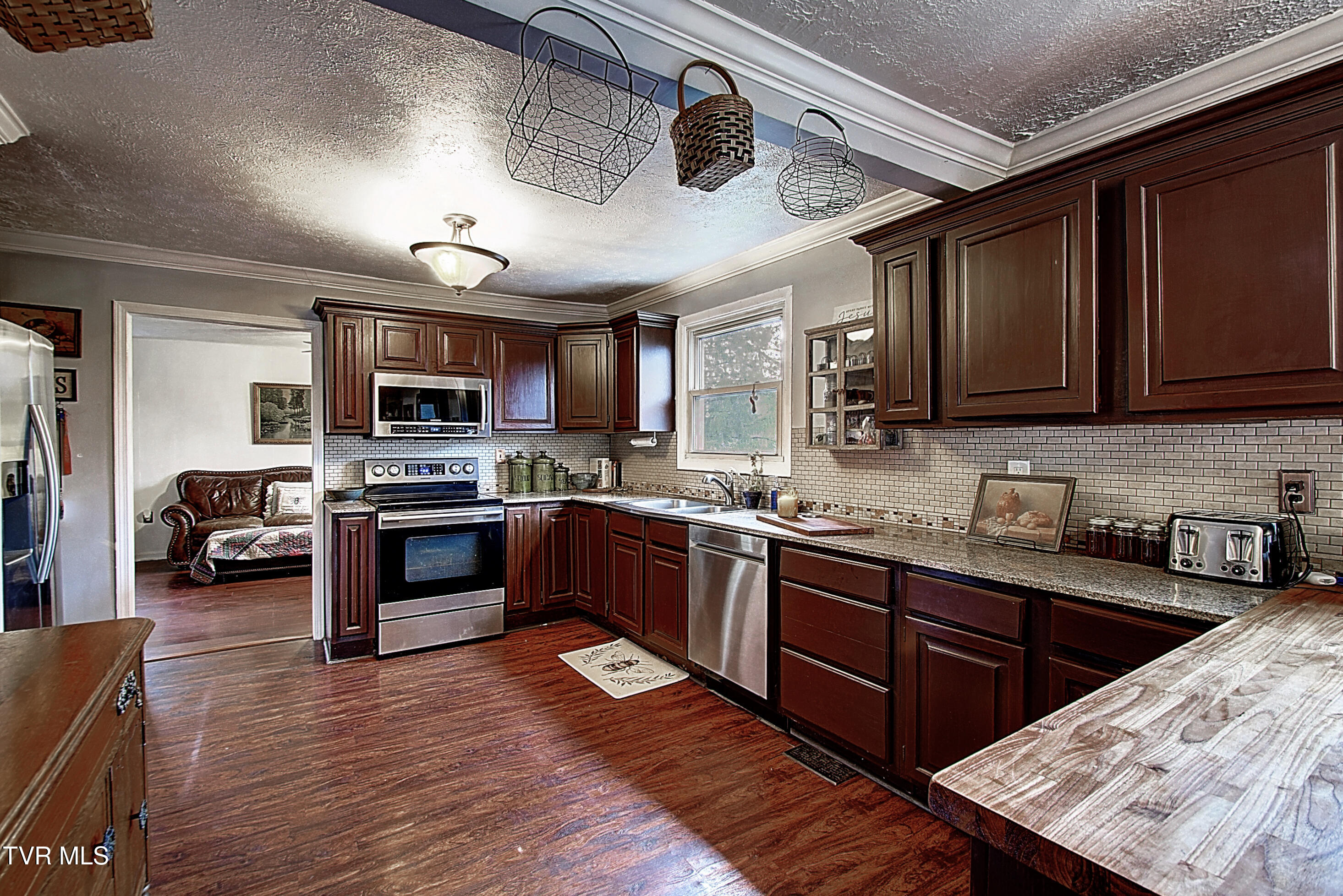 5929 Stardust Road Kingsport, TN 37660 - Photo 23 of 74 DSC_0064And8more