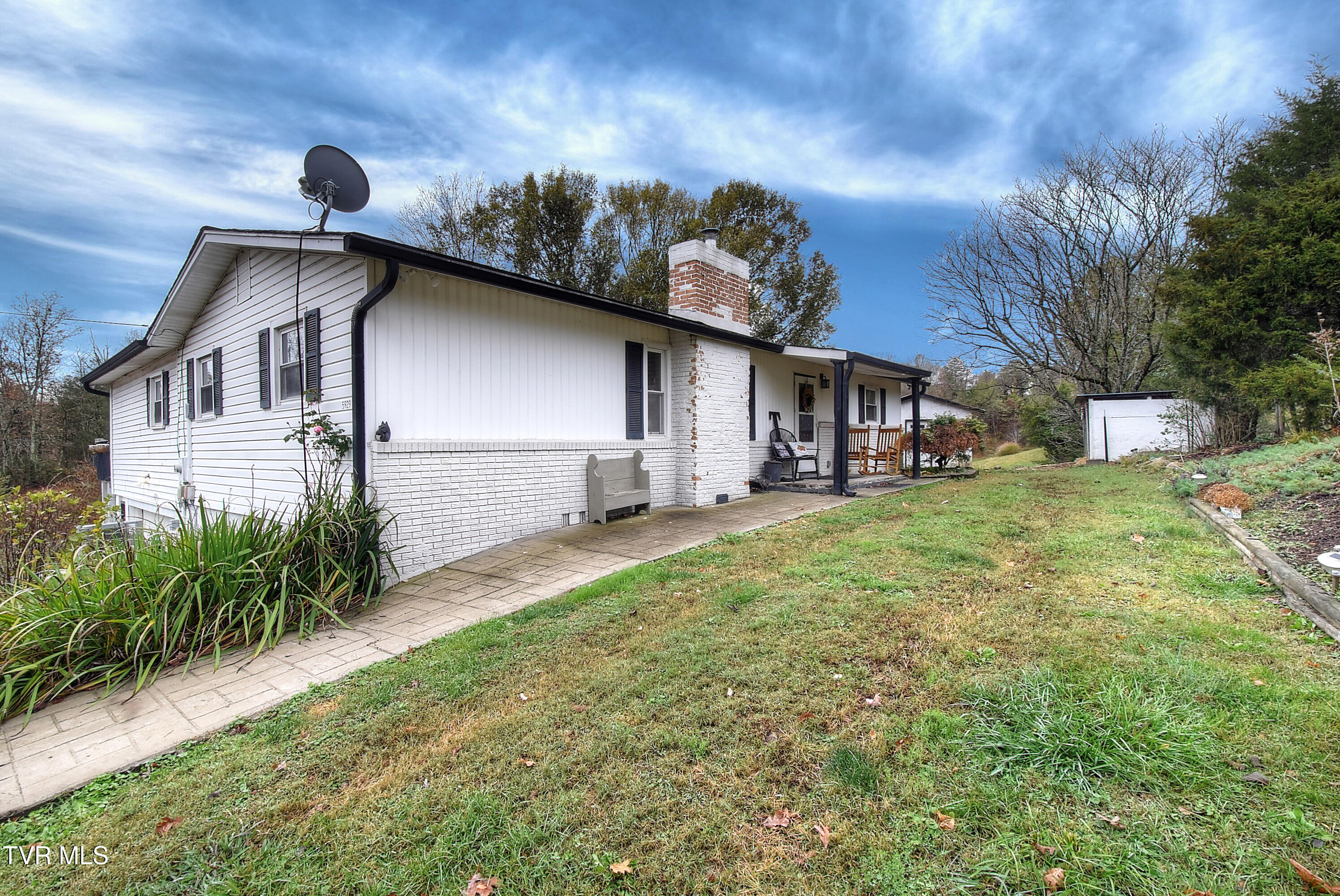 5929 Stardust Road Kingsport, TN 37660 - Photo 4 of 74 2
