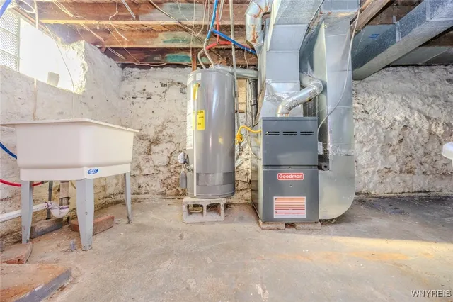 $139,900 | 402 Wyoming Avenue, Buffalo, NY 14215