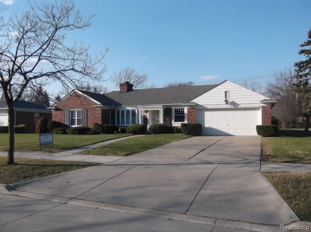 1440 North Renaud Road Grosse Pointe, MI 48236 - Photo 1 of 26 4-14-14 RICH INGER 072.jpg