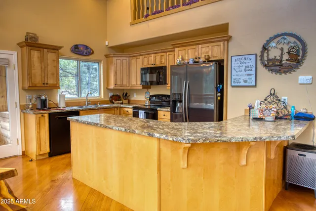 $725,000 | 2745 South Hidden Oaks Drive, Show Low, AZ 85901