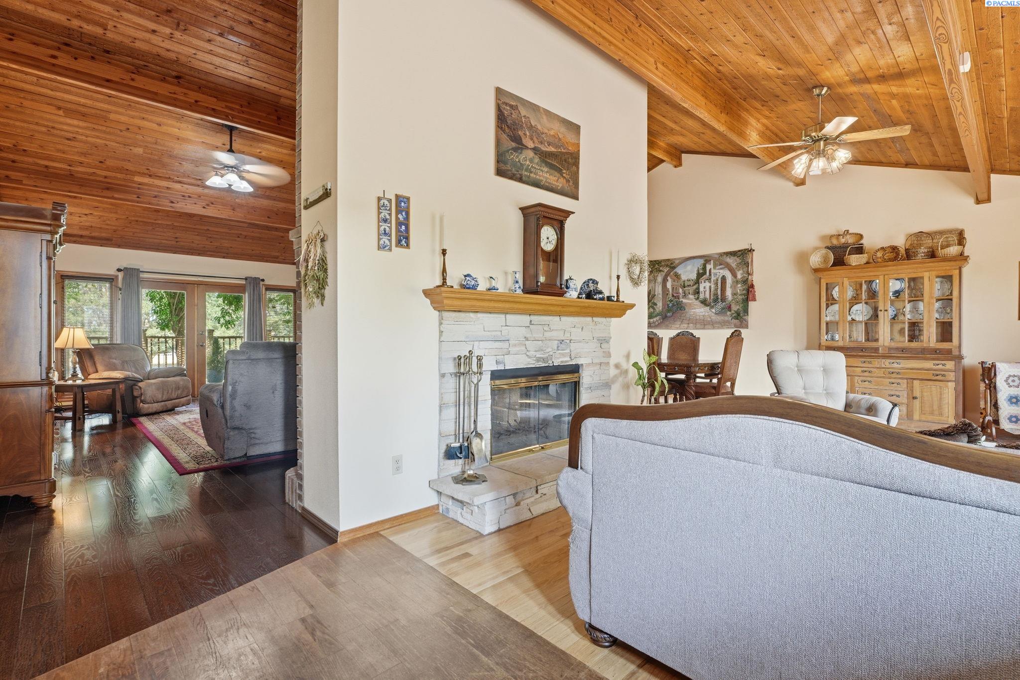 3011 Birch Road Pasco, WA 99301 - Photo 9 of 43 Gallery Image 9