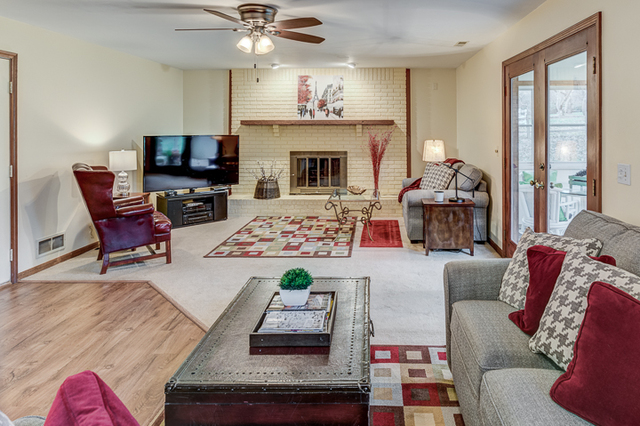 36W830 Crane Road St. Charles, IL 60175 - Photo 3 of 31