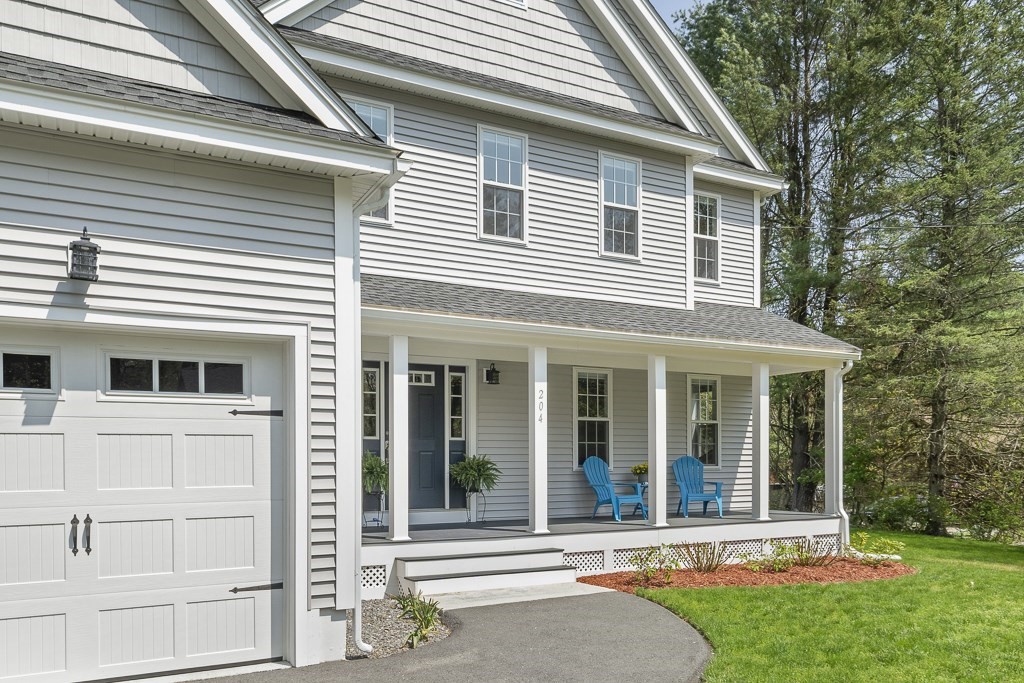 204 Concord Road Chelmsford, MA 01824 - Photo 3 of 42 Gallery Image 3