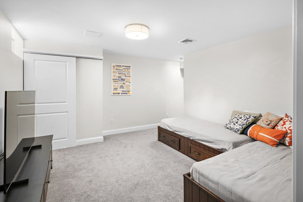 204 Concord Road Chelmsford, MA 01824 - Photo 36 of 42 Gallery Image 36