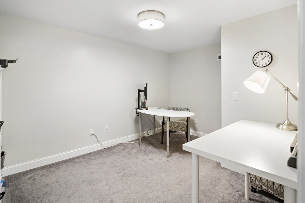 204 Concord Road Chelmsford, MA 01824 - Photo 37 of 42 Gallery Image 37