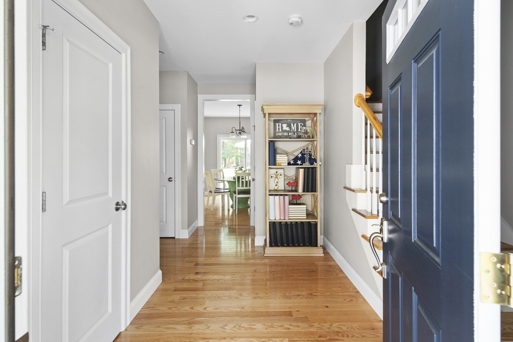 204 Concord Road Chelmsford, MA 01824 - Photo 6 of 42 Gallery Image 6