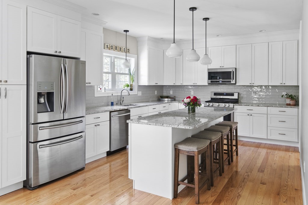 204 Concord Road Chelmsford, MA 01824 - Photo 8 of 42 Gallery Image 8