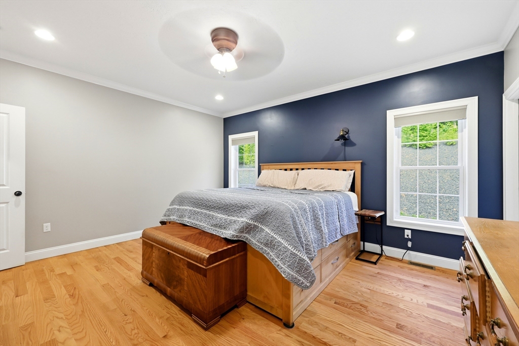 34 Bissonnette Circle Southampton, MA 01073 - Photo 15 of 42