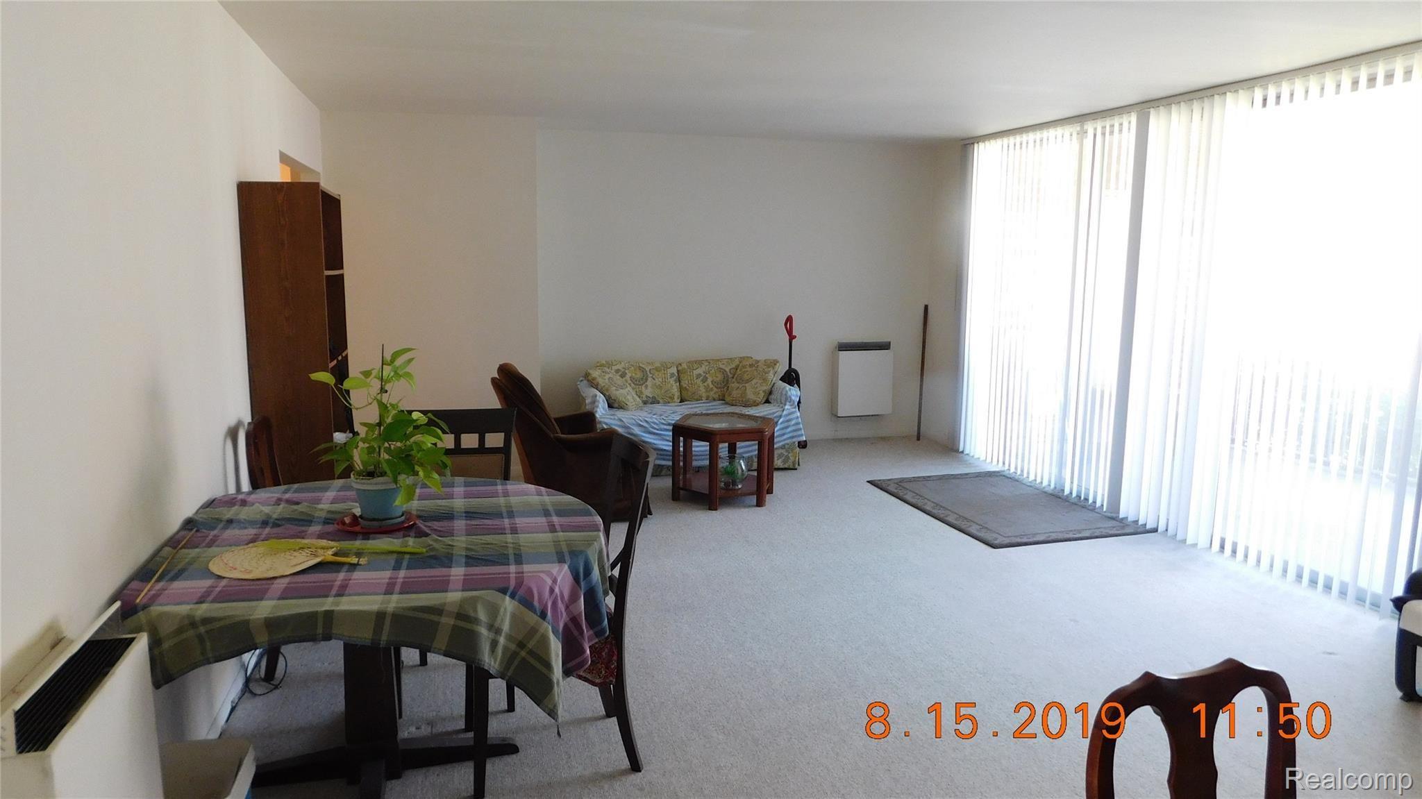 4041 West Maple Road Bloomfield Hills, MI 48301 - Photo 18 of 43 DSCN4597.JPG