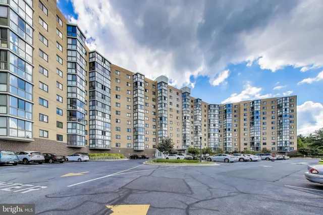 $205,000 | 3330 North Leisure World Boulevard, Unit 51015, Silver Spring, MD 20906