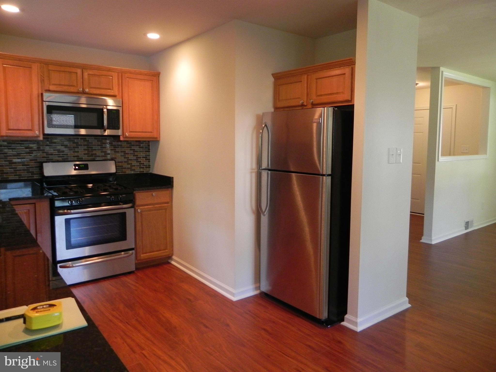 5943 Atteentee Road Springfield, VA 22150 - Photo 4 of 9 Kitchen