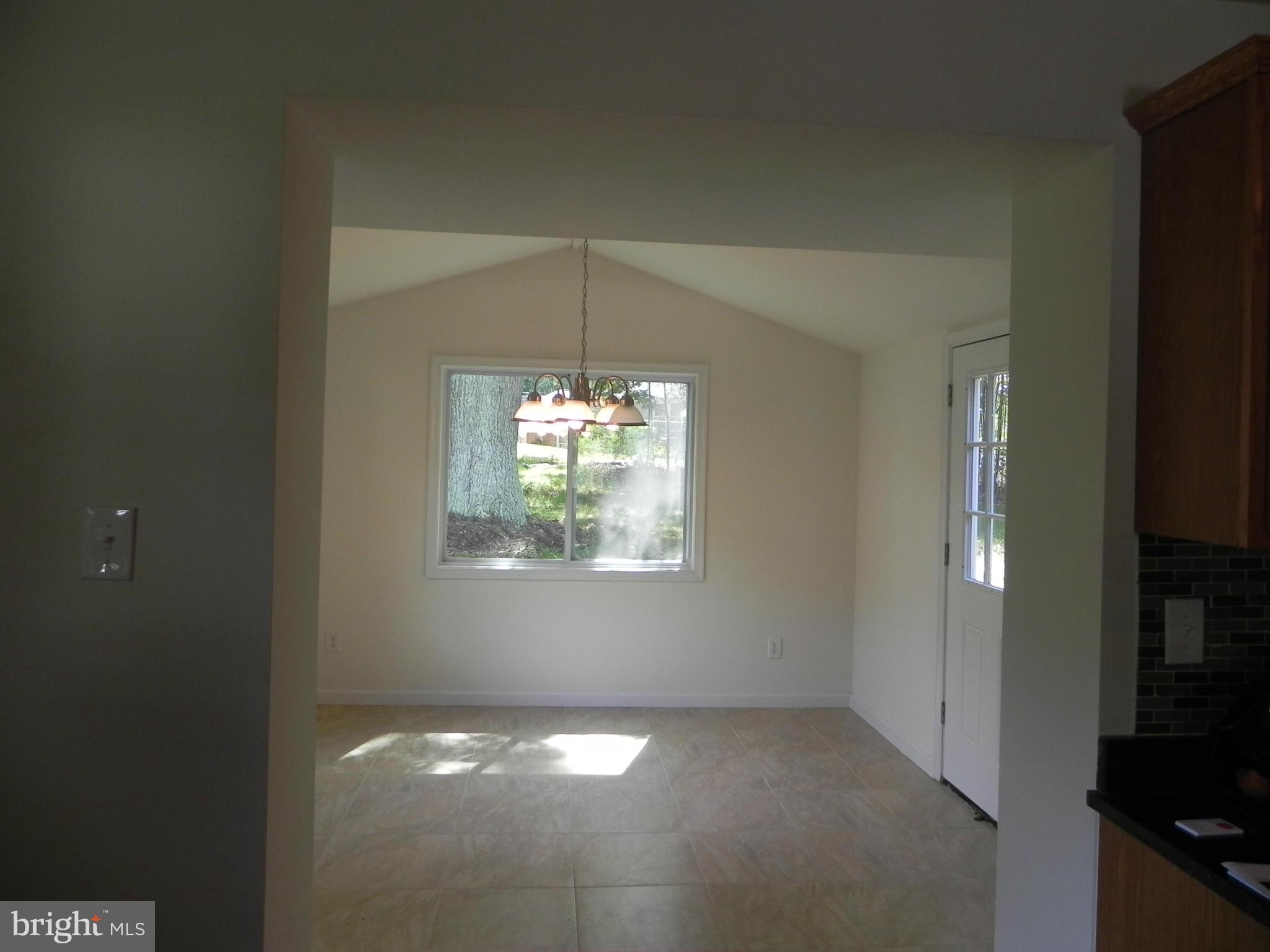 5943 Atteentee Road Springfield, VA 22150 - Photo 8 of 9 Interior (General)