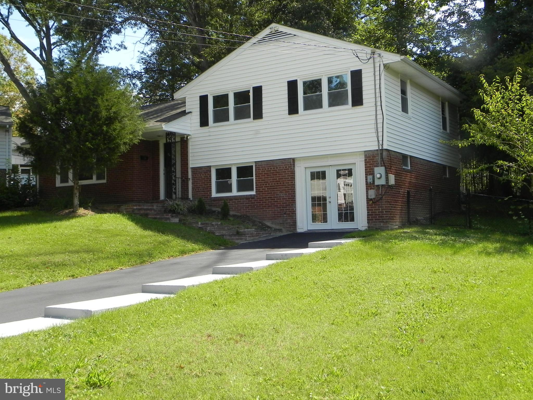 5943 Atteentee Road Springfield, VA 22150 - Photo 9 of 9 Interior (General)