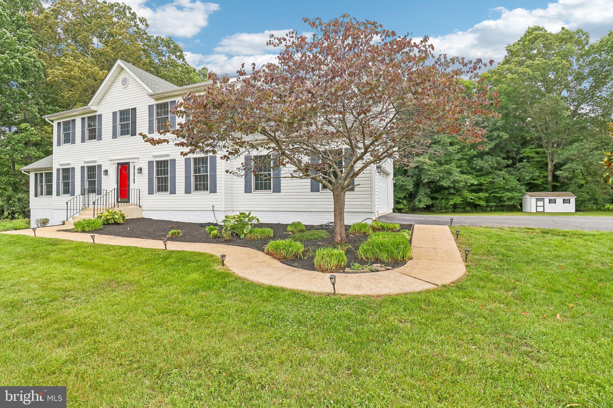 4940 Bryantown Road Waldorf, MD 20601 - Photo 5 of 102 Tree + front garden