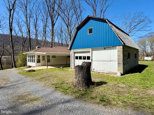 $275,000 | 624 Raystown Road, Everett, PA 15537