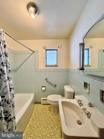 $275,000 | 624 Raystown Road, Everett, PA 15537