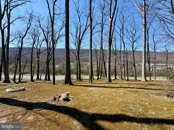 $275,000 | 624 Raystown Road, Everett, PA 15537