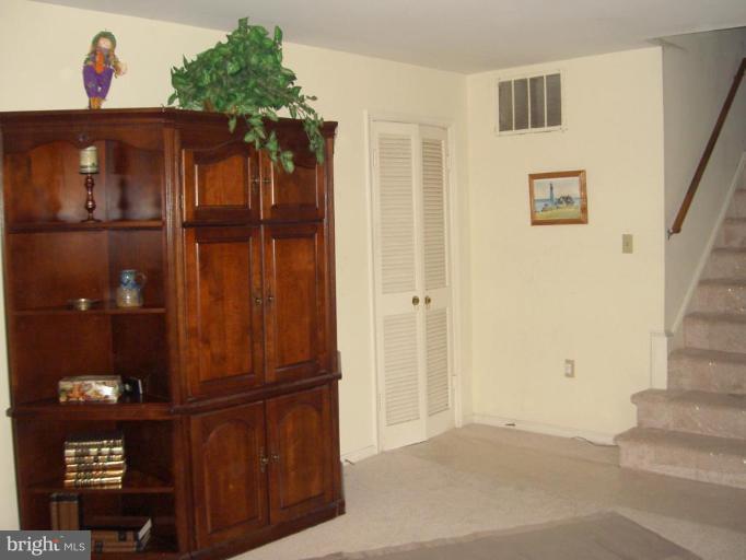 1421 Billman Lane Silver Spring, MD 20902 - Photo 3 of 14 Living Room #2